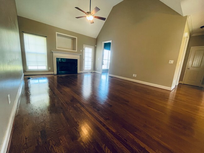 Foto del edificio - 770 Ridgefield Way