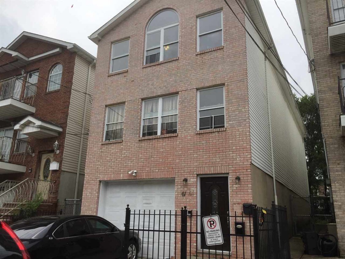61 Bostwick Ave, Jersey City, NJ 07305 House for Rent in Jersey City