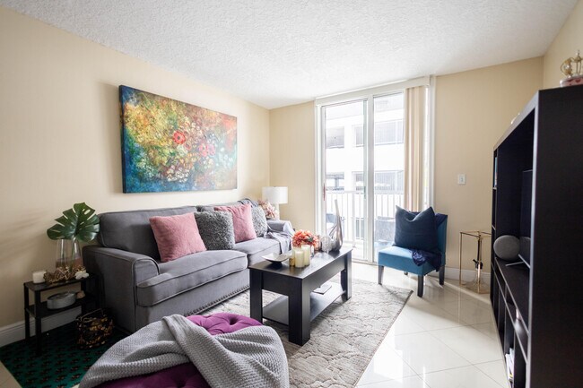 Foto del edificio - 104 SW 9th St