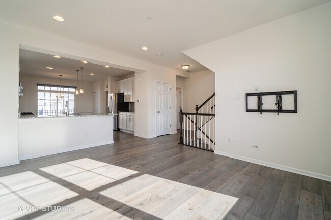 Building Photo - 1904 Kingsley Cir
