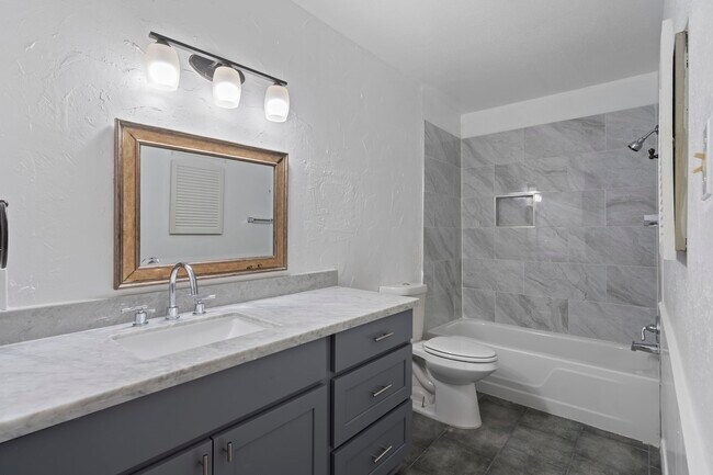 Foto del edificio - 5801 Lumberdale Rd