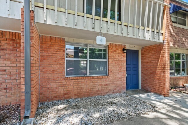 Building Photo - Great Home, Great Price Coming Available i...