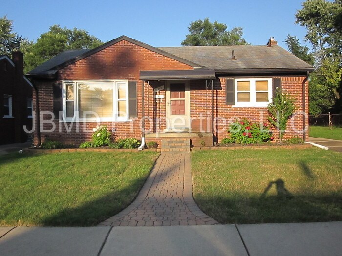 Primary Photo - 11700 Marion