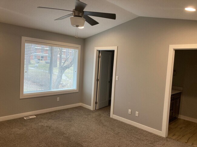 Foto del edificio - 916-918 9th Street