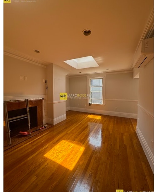 Building Photo - 254 Newbury St