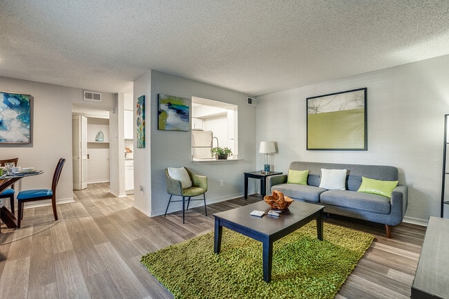 Willow - Sala de estar - Eastgrove Apartments