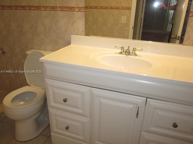 Foto del edificio - 10822 N Kendall Dr