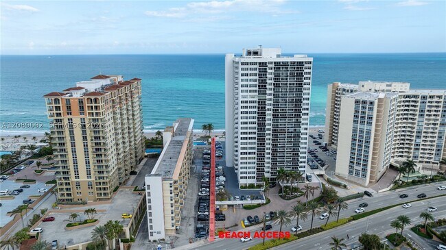 Foto del edificio - 3131 S Ocean Dr