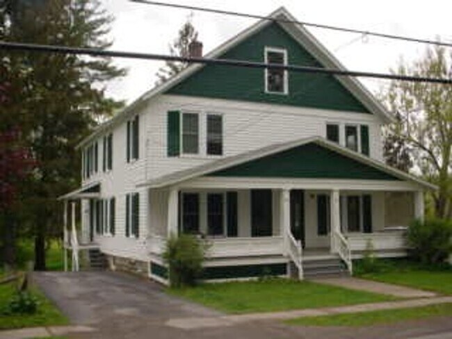 Building Photo - East Main St - 083-85