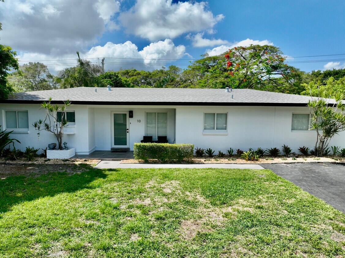 Foto principal - 10 Forest Hills Ln