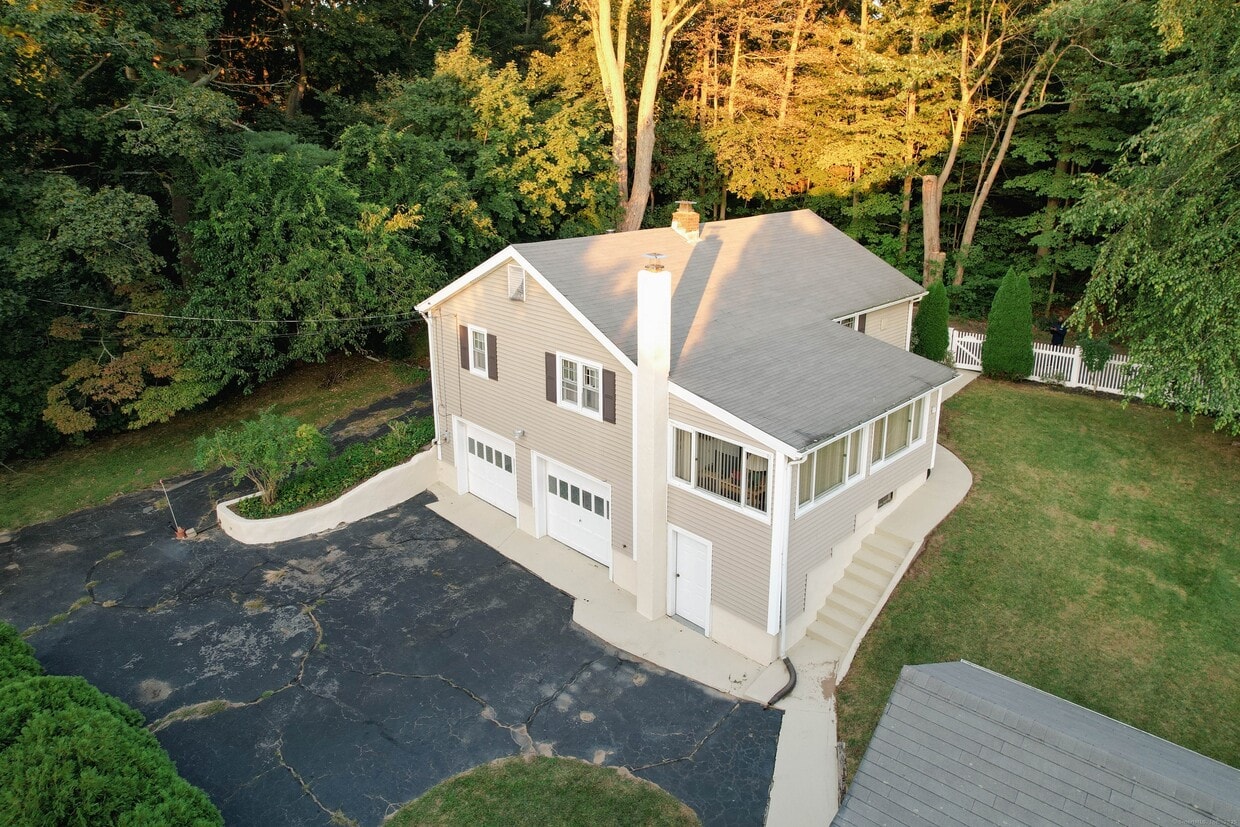 Building Photo - 17 Platt Ln