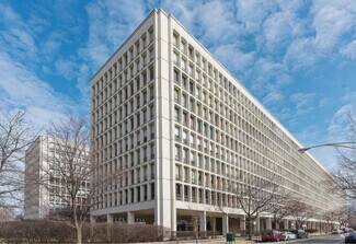 Building Photo - 1400 E 55th Pl