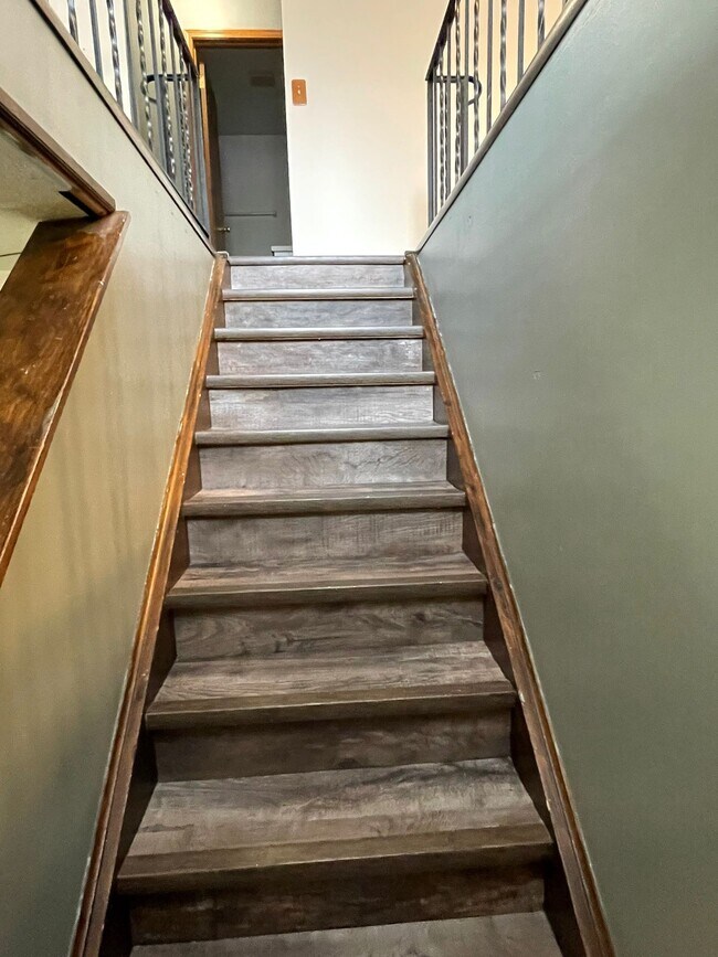 Building Photo - 2649 Knightsbridge Rd SE