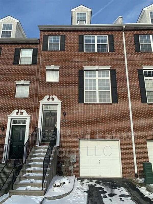 Photo - 436 W 5th Ave Townhome