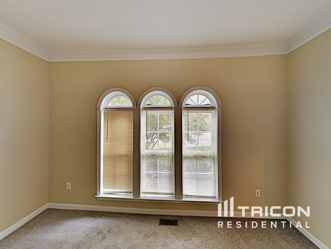 Building Photo - 5156 Heritage Oaks Ct