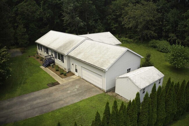 Foto del edificio - 79 Trestle Ln
