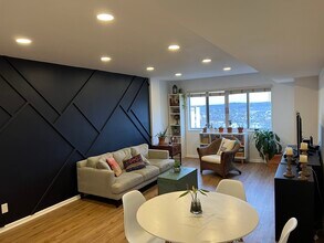 Building Photo - 5340 Holmes Run Pkwy