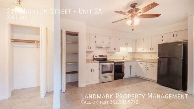 Building Photo - 216 Madison Unit 2A, Joliet