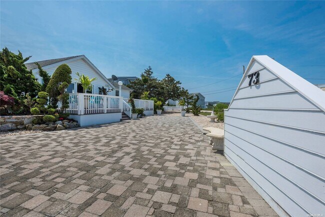 Foto del edificio - 73 Harbor Rd