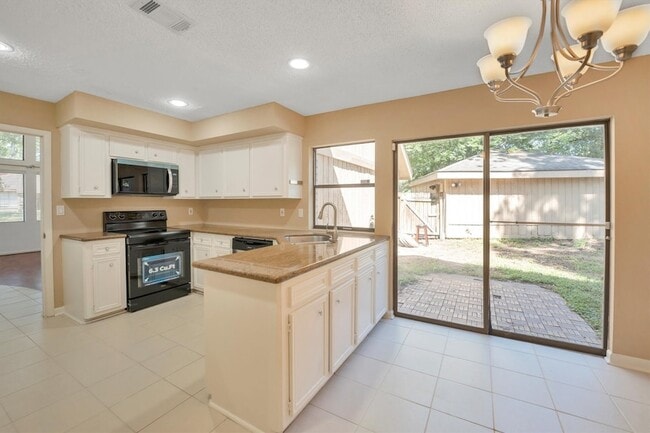 Building Photo - 19522 Enchanted Grove Dr