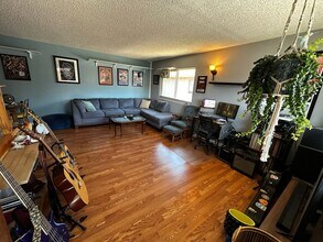 Building Photo - 12141 Wintergreen Dr