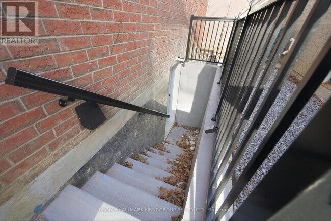 Photo du bâtiment - 32 Hearne Crescent