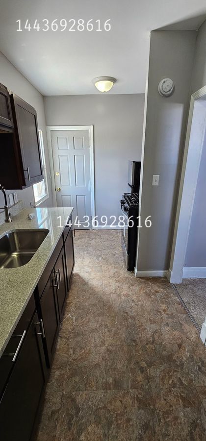 Building Photo - 1911 E 31st St