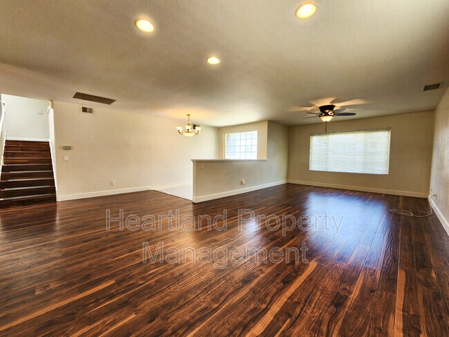 Building Photo - 1168 Carnelian St.
