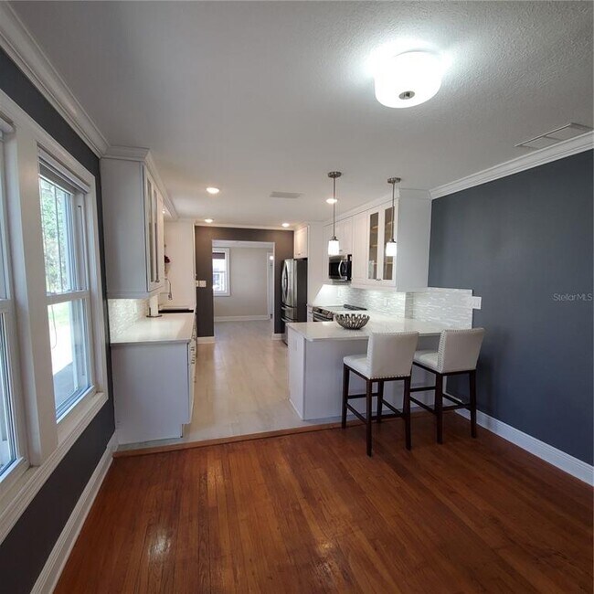 Foto del edificio - 421 E Kaley St
