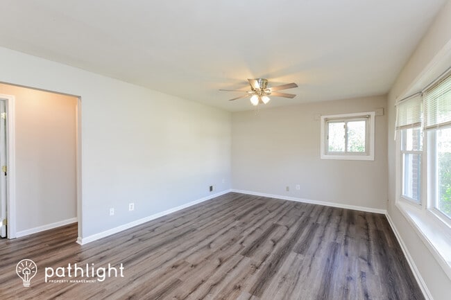 Foto del edificio - 5704 Fenwood Place, Oxon Hill, MD, 20745