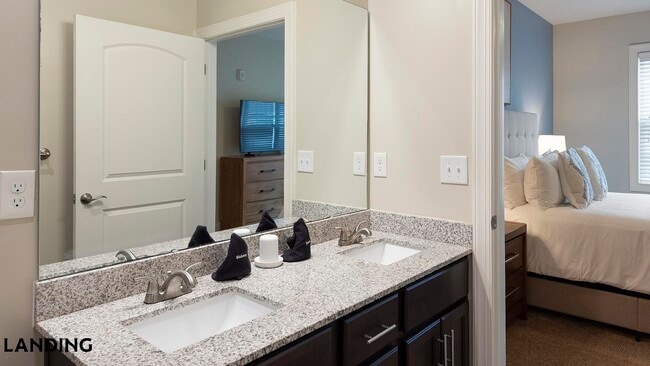 Building Photo - 3000 Daventry Cir