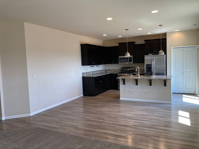 Foto del edificio - Newer Home In North Albany!     Over 2000 ...