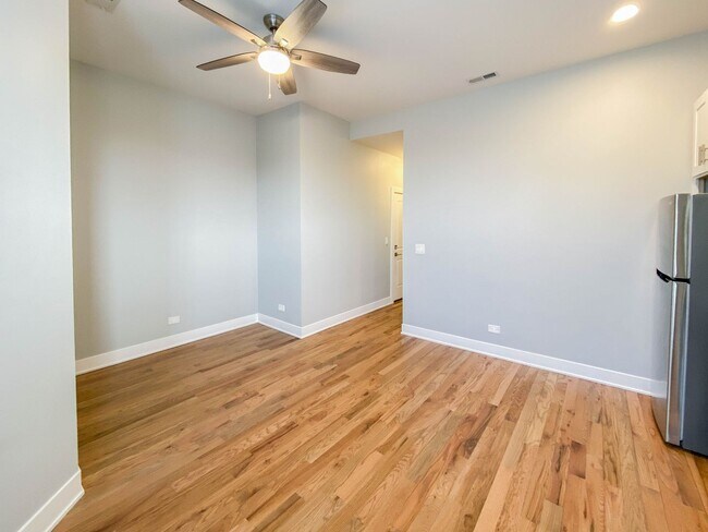 Foto del edificio - 2111 N Sedgwick St