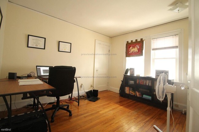 Foto del edificio - 72 Turner St
