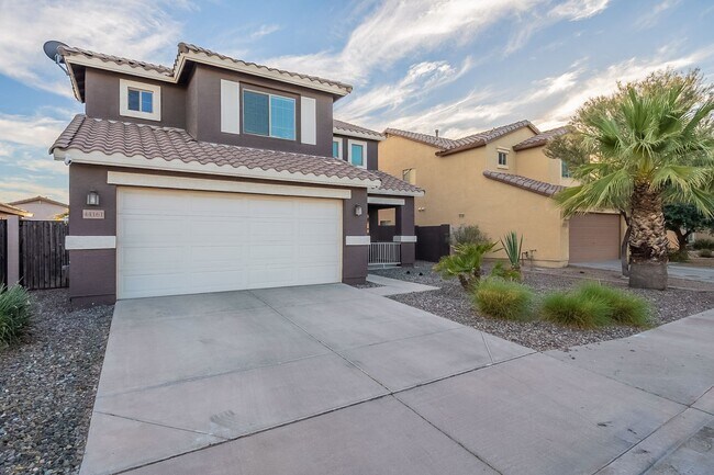 Building Photo - Stunning 3-Bedroom Home with Den, Loft, an...