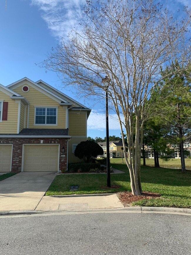 Building Photo - 6852 Woody Vine Dr