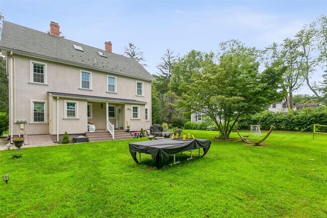 Building Photo - 52 Orchard Ridge Rd