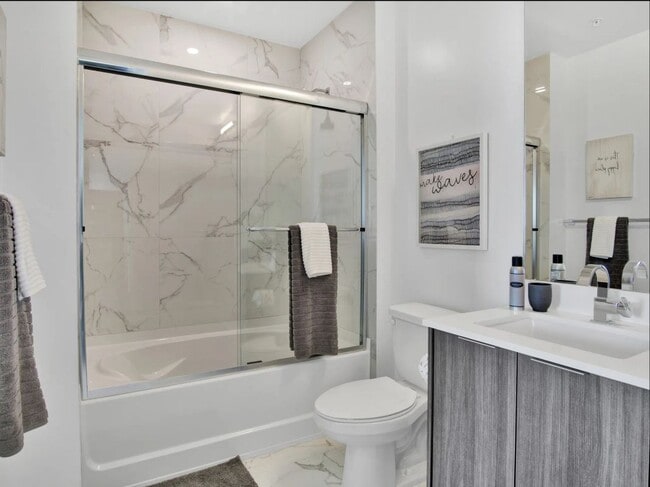 Building Photo - 1000 NW 7th St