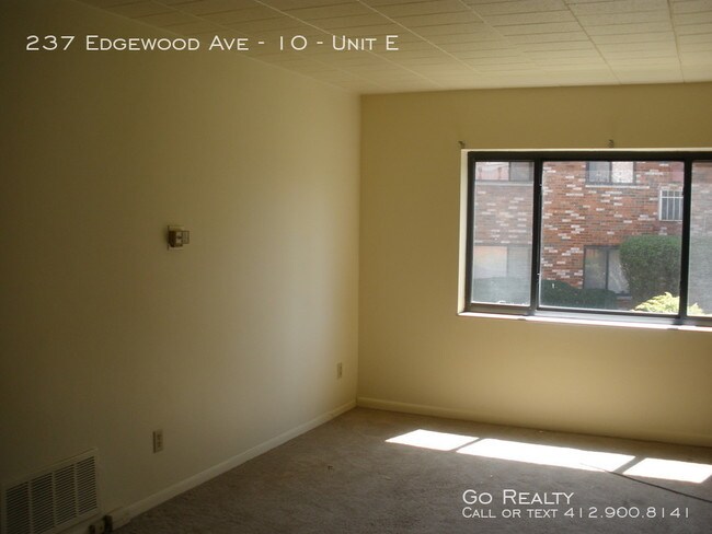 Building Photo - 237 Edgewood Ave