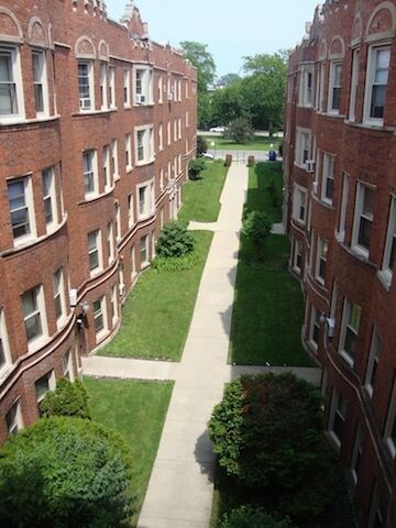 Foto del edificio - 4338 S Drexel Blvd