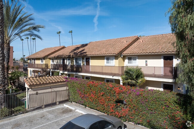 729 S Knott Ave - Spring Lake Apartments