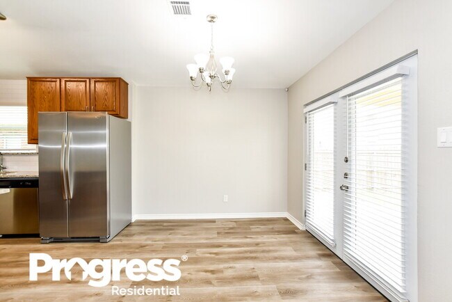 Building Photo - 204 Independence Tr