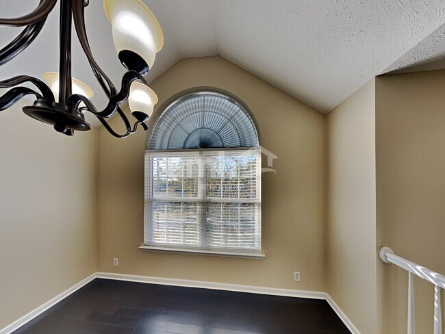 Foto del edificio - 1602 Twin Ledge Ct