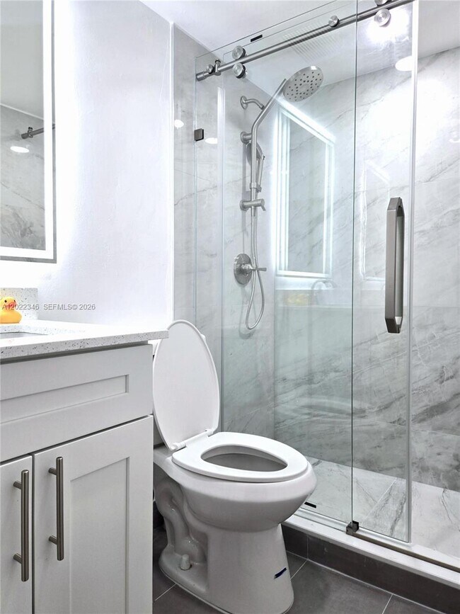 Foto del edificio - 900 SW 104th Ct