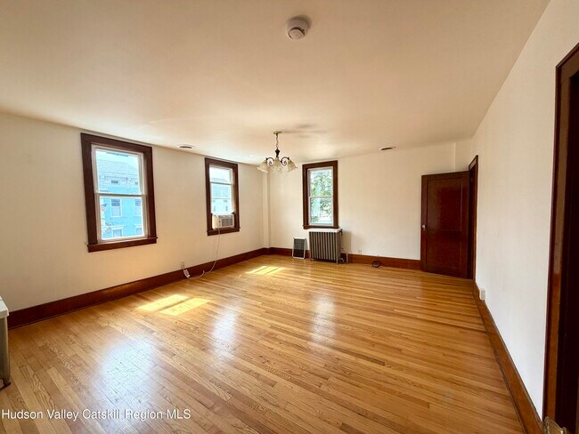Foto del edificio - 222 Warren St