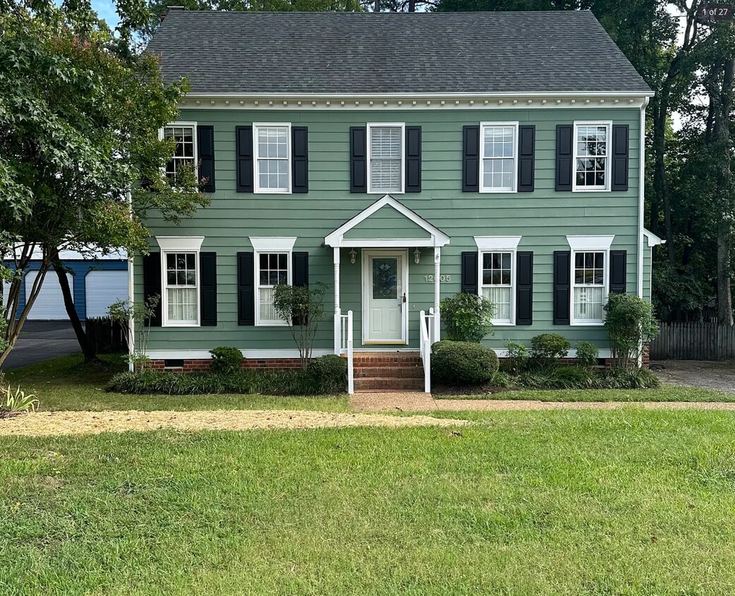 Foto principal - Beautiful Home in Convenient Location to S...