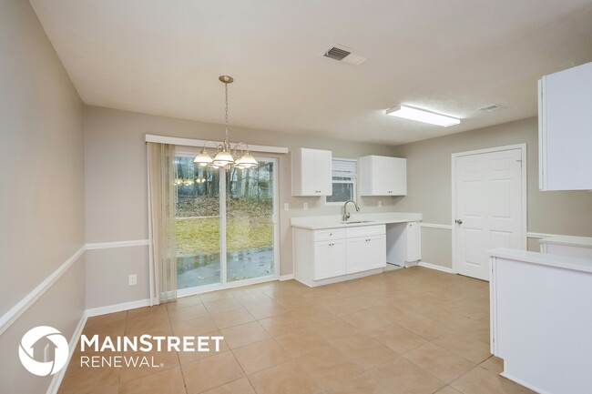 Foto del edificio - 5375 Rocky Pine Dr