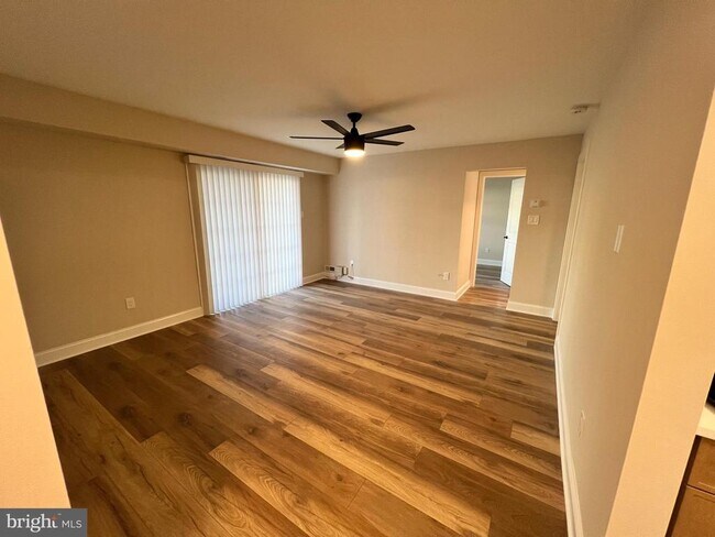 Foto del edificio - 805 Society Pl