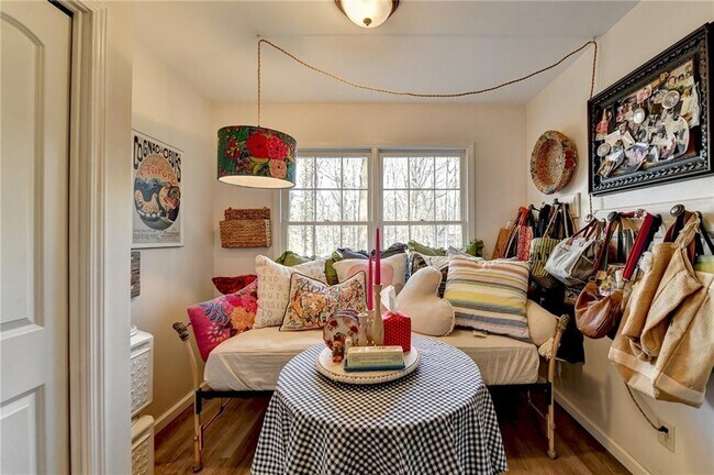 Foto del edificio - 5038 Bedell Rd