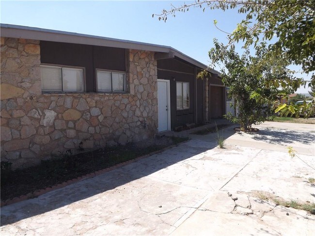 Building Photo - 1414 Banker Rd